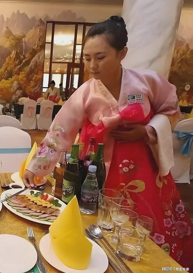 天三顿都吃啥：玉米饭、泡菜、大酱汤开元棋牌作为我们邻居普通朝鲜人一(图2)
